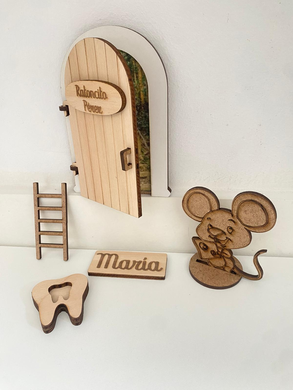 PUERTA RATONCITO PÉREZ SE ABRE