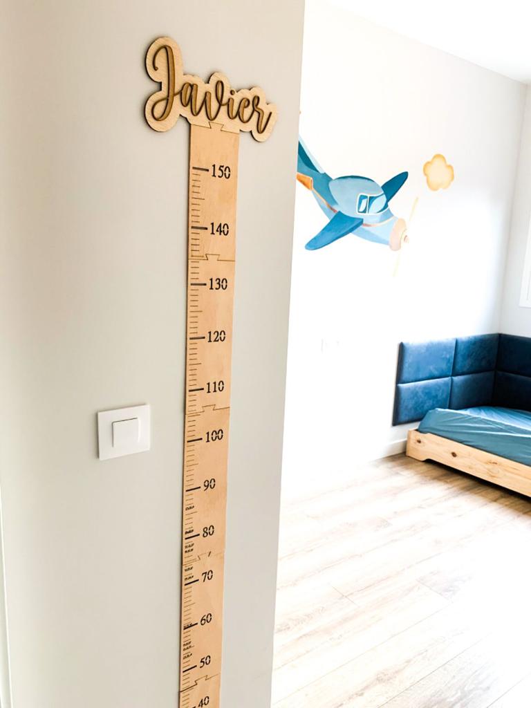 MEDIDOR INFANTIL MADERA PERSONALIZADO