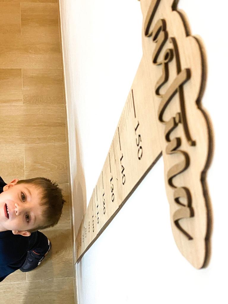 MEDIDOR INFANTIL MADERA PERSONALIZADO
